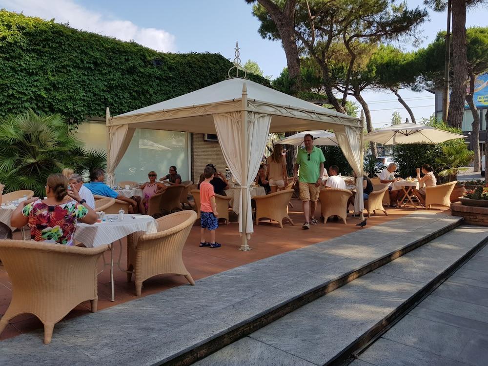 Hotel Adriatica Ambienthotels